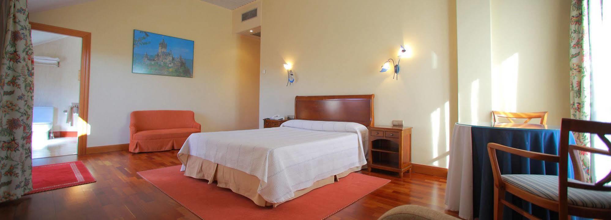 Hotel Modus Vivendi Sopelana Bagian luar foto