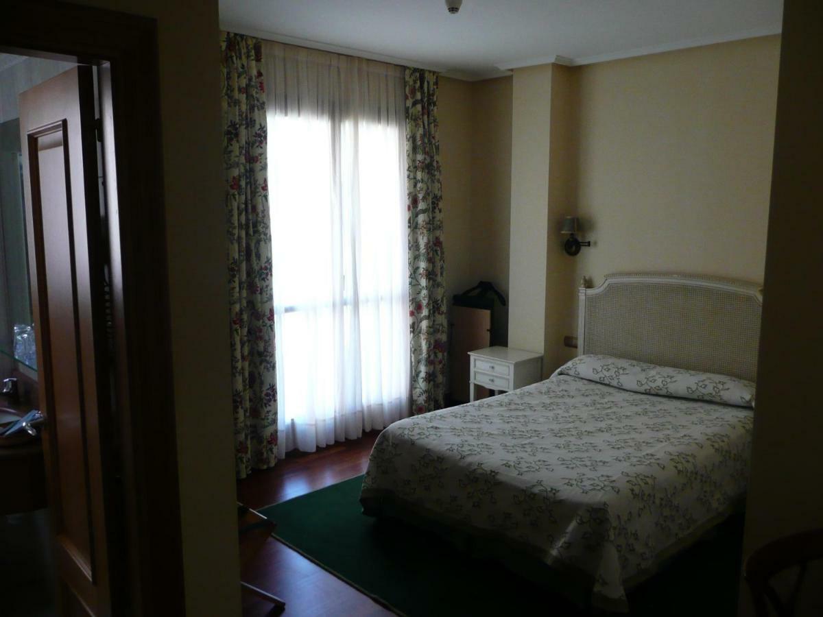 Hotel Modus Vivendi Sopelana Bagian luar foto